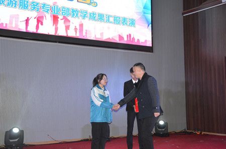 b2be554e0770732a80203c59dd2593c6.jpg