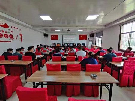 120b751cd12a1889bbcf180bf98e1648.jpg