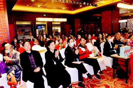 c9a208e0fb52a197accc7d6b2a00d098.jpg