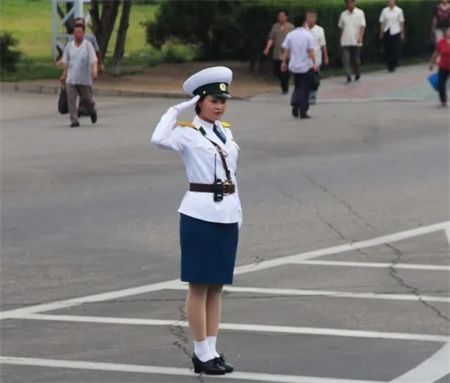 56f8706cc2bf1b4295f0e6db8ec6df45.jpg