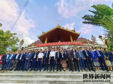 8bfe1abc4943415cdd7cbfa128bc1fb0.jpg