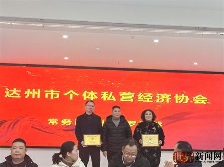 cae08d56c9322f62260870b126a55b4b.jpg