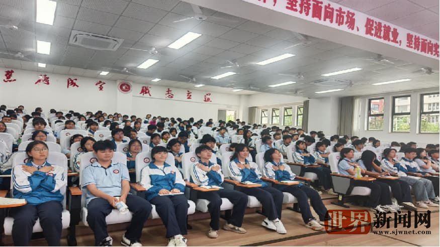 0a16189881a4f13a66eeb99dabca5f40.jpg 0a16189881a4f13a66eeb99dabca5f40.jpg